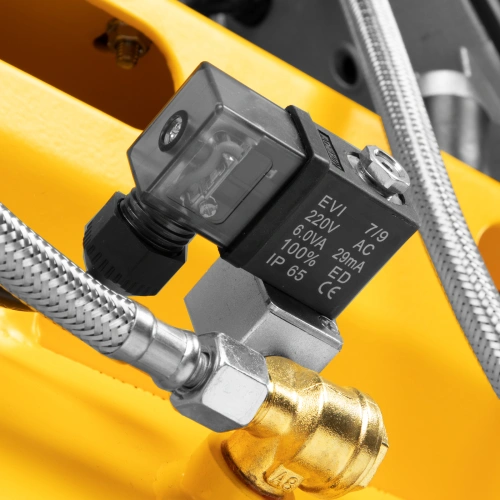 Компрессор безмасляный, малошумный DLS 3300/100, 3300 Вт,3x1100, 100 л, 570 л/мин ,блок управления Denzel по ценам производителя в Москве с доставкой по всей России