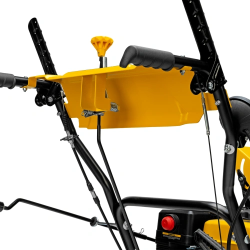 Бензиновая снегоуборочная машина SB 560 LP, 212 cc, электростартер, фара Denzel по ценам производителя в Москве с доставкой по всей России