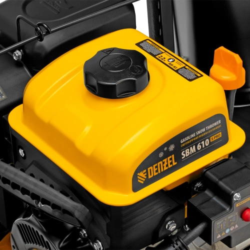 Бензиновая снегоуборочная машина SBM 610S PRO, 212 cc, электростартер, фара, обогрев Denzel по ценам производителя в Москве с доставкой по всей России
