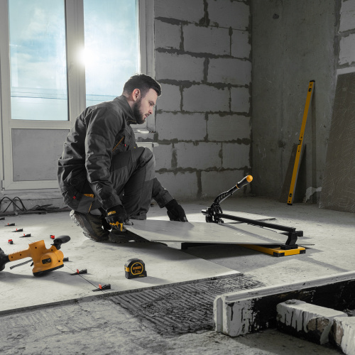 Плиткорез рельсовый 600х16мм, каретка на подш., стальная станина, усил. рукоятка-пенал Denzel по ценам производителя в Москве с доставкой по всей России