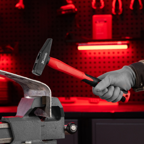 Молоток слесарный optimal, 400 г, фибергласовая обрезиненная рукоятка, квадратный боек Matrix по ценам производителя в Москве с доставкой по всей России