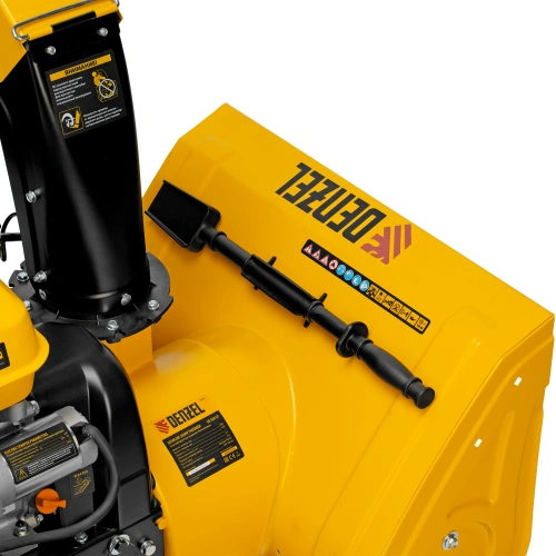 Бензиновая снегоуборочная машина SB 560 LP, 212 cc, электростартер, фара Denzel по ценам производителя в Москве с доставкой по всей России