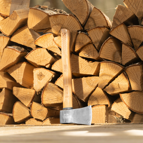 Топор кованый, 900 г, американский тип, буковая рукоятка, 430мм, EFP Denzel по ценам производителя в Москве с доставкой по всей России