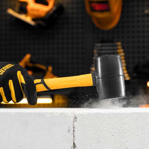 Киянка резиновая, 450 г, черная, фибергласовая рукоятка c TPR покрытием Denzel по ценам производителя в Москве с доставкой по всей России