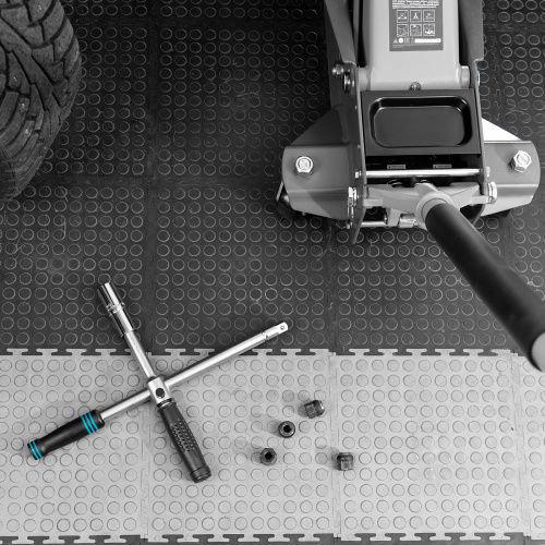 Ключ-крест баллонный, складной с изменяющимся рычагом, 17 мм, 19 мм, 21 мм, 23 мм, CrV, хромированный Gross по ценам производителя в Москве с доставкой по всей России