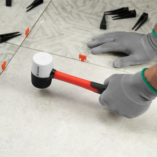 Киянка резиновая, 225 г, черно-белая резина, фибергласовая рукоятка Matrix по ценам производителя в Москве с доставкой по всей России