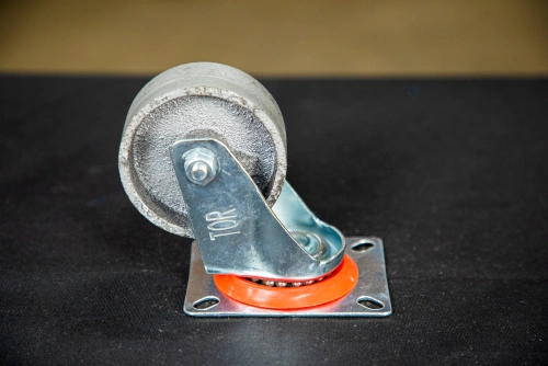 Колесо поворотное чугунное EM01 VKV 80 80 мм термостойкое по ценам производителя в Москве с доставкой по всей России