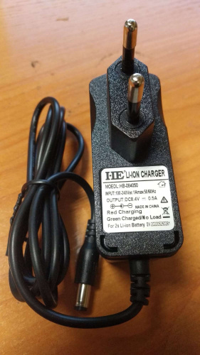 Зарядное устройство HB-084050 для тележек CW 8,4V/0,5A (Charger) горизонтальное по ценам производителя в Москве с доставкой по всей России