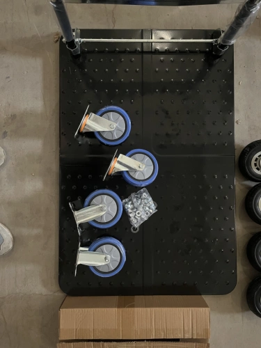 Тележка платформенная 650 кг TOR PH650 (890x590) со складной ручкой (пластиковые колеса 125 мм) по ценам производителя в Москве с доставкой по всей России