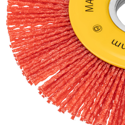 Щетка для УШМ, 125 мм, Плоская, нейлоновая щетина, посадка 22,2 мм Denzel по ценам производителя в Москве с доставкой по всей России