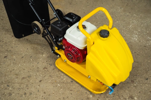 Виброплита 85 кг, 13кН (Honda) бак, коврик, колесный комплект TOR T-80 по ценам производителя в Москве с доставкой по всей России