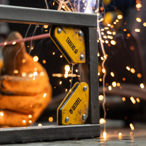 Набор из 2 магнитных сварочных фиксаторов и магнитной клеммы "масса" Denzel по ценам производителя в Москве с доставкой по всей России