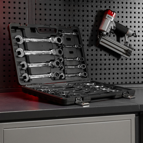 Набор ключей комбинированных, трещоточных шарнирных 13 шт. Matrix по ценам производителя в Москве с доставкой по всей России