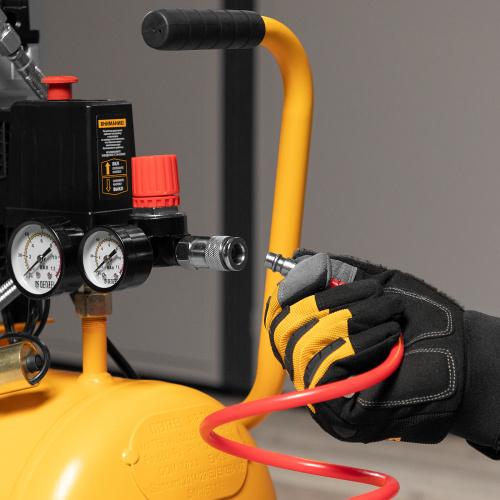 Компрессор DLS950/24 безмаслянный малошумный 950 Вт, 165 л/мин, ресивер 24 л Denzel по ценам производителя в Москве с доставкой по всей России