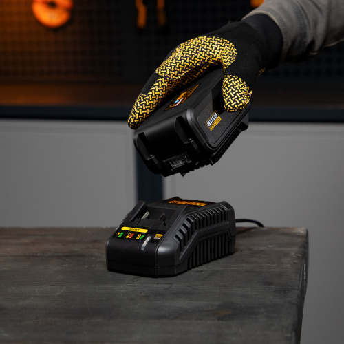 Батарея аккумуляторная IB-18-4.0, Li-Ion, 18 В, 4.0 А/ч Denzel по ценам производителя в Москве с доставкой по всей России