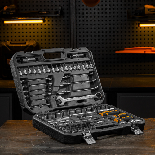 Набор инструментов, 1/2", 1/4", CrV, S2, пластиковый кейс, 82 предмета Denzel по ценам производителя в Москве с доставкой по всей России