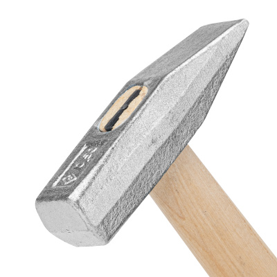 Молоток слесарный, 500 г, квадратный боек, деревянная рукоятка по ценам производителя в Москве с доставкой по всей России