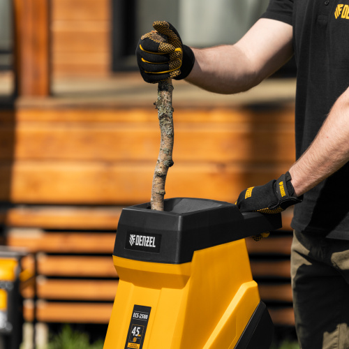 Измельчитель садовый электрический ECS-2500, 2500 Вт, 45 мм Denzel по ценам производителя в Москве с доставкой по всей России