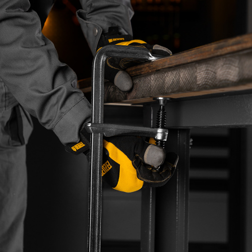 Струбцина F-образная, 120x600мм, кованая Denzel по ценам производителя в Москве с доставкой по всей России