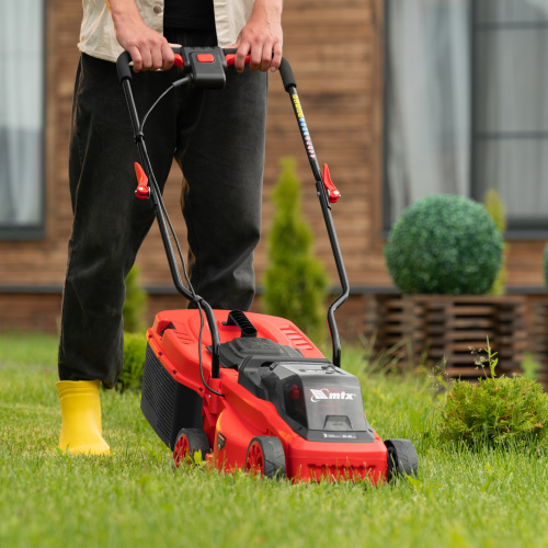 Газонокосилка аккумуляторная бесщеточная CLM-320, 320 мм, травосб. 30 л, Li-Ion, 20 В MTX по ценам производителя в Москве с доставкой по всей России