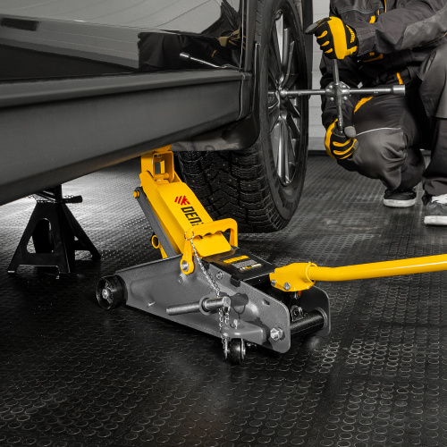 Домкрат гидравлический подкатной с фиксатором, 2,8 т, 135-385 мм Denzel по ценам производителя в Москве с доставкой по всей России