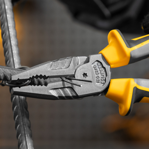 Плоскогубцы комбинированные 205 мм, трехкомпонентные рукоятки Denzel по ценам производителя в Москве с доставкой по всей России