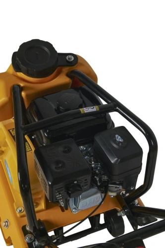 Виброплита 80 кг, 15кН (Lifan) бак, колесный комплект TOR C-80T по ценам производителя в Москве с доставкой по всей России