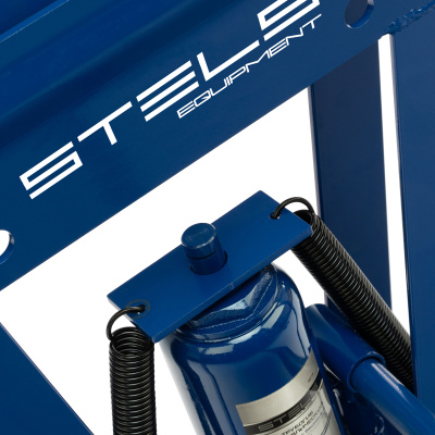 Трубогиб гидравлический, 8 т, в комплекте с башмаками 1/2-1, пластиковый кейс, Stels по ценам производителя в Москве с доставкой по всей России