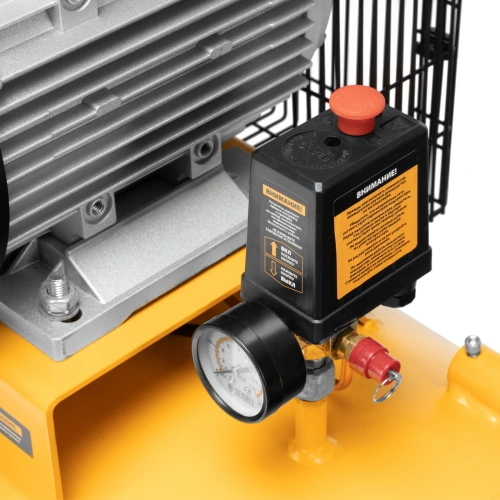 Компрессор воздушный рем. привод BCV 5500-T/270, 5,5 кВт, 270 литров, 850 л/мин Denzel по ценам производителя в Москве с доставкой по всей России