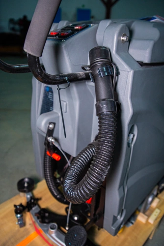 Машина поломоечная с АКБ GEL 24/100 В/Ач TOR COMPACT 56 по ценам производителя в Москве с доставкой по всей России