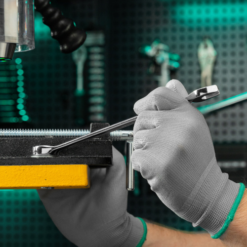 Ключ комбинированный, 18 мм, CrV, антислип Stels по ценам производителя в Москве с доставкой по всей России