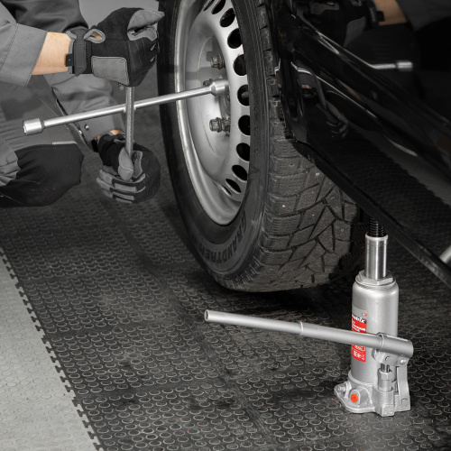 Домкрат гидравлический бутылочный, 5 т, высота подъема 216-413 мм Matrix по ценам производителя в Москве с доставкой по всей России