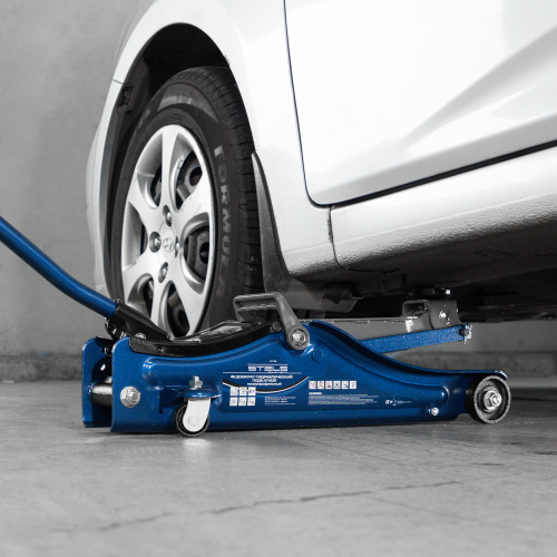 Домкрат гидравлический подкатной, 2 т, Low Profile, 80-380 мм Stels по ценам производителя в Москве с доставкой по всей России