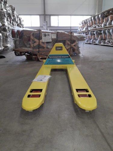 Тележка гидравлическая 2500 кг 1150 мм полиуретановые колеса TOR AC (серия J) по ценам производителя в Москве с доставкой по всей России