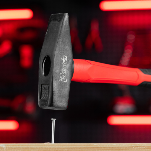 Молоток слесарный optimal, 800 г, фибергласовая обрезиненная рукоятка, квадратный боек Matrix по ценам производителя в Москве с доставкой по всей России