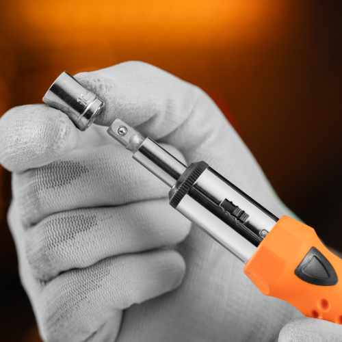 Отвертка реверсивная, биты, головки торцевые, 14 шт, Sparta по ценам производителя в Москве с доставкой по всей России