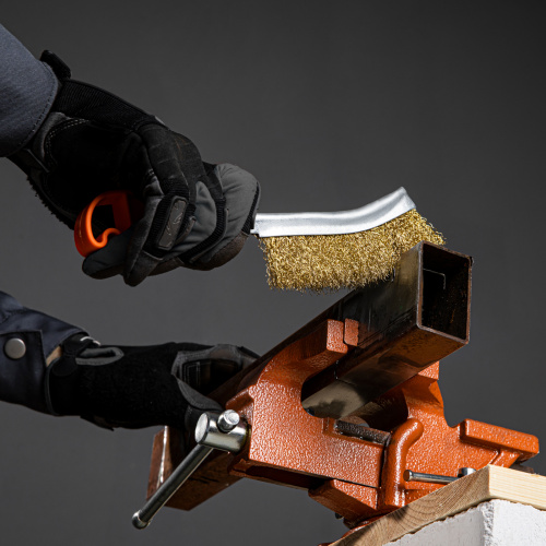 Щетка металлическая с пластмассовой ручкой Sparta по ценам производителя в Москве с доставкой по всей России