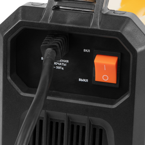 Аппарат инвертор. дуговой сварки DM-200 Standart, 200 А, ПВ 60% Denzel по ценам производителя в Москве с доставкой по всей России