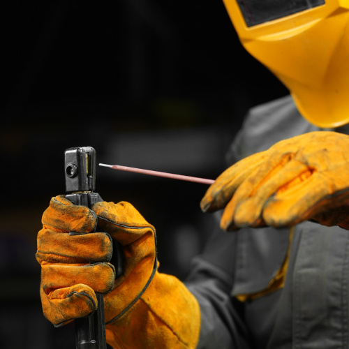 Электроды DER-46, диам. 3 мм, 2,5 кг., рутиловое покрытие Denzel по ценам производителя в Москве с доставкой по всей России