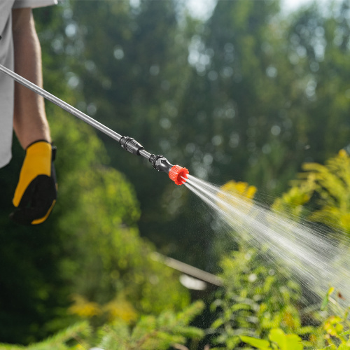 Опрыскиватель ранцевый аккумуляторный D-16LA, 16 л, 12 В, 8 Ач Denzel по ценам производителя в Москве с доставкой по всей России