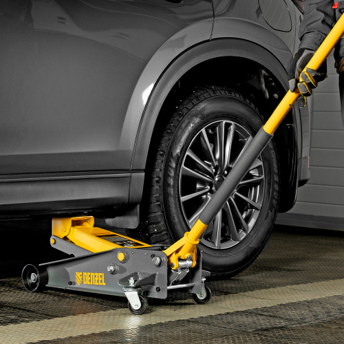 Домкрат гидравлический подкатной 3 т, с фиксатором, быстрый подъем, 135-480 мм, профессиональный Denzel по ценам производителя в Москве с доставкой по всей России