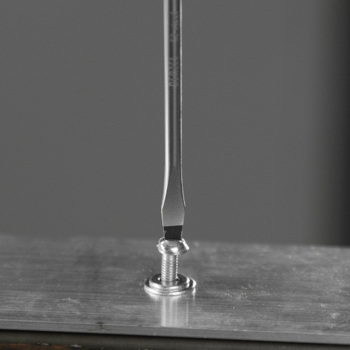 Отвертка, SL3х75 мм, S2, 3к рукоятка Denzel по ценам производителя в Москве с доставкой по всей России