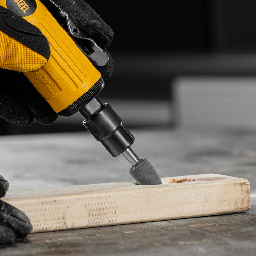 Пневмошлифмашина прямая PGS25000, 25000 об/мин, 10 шлиф. камней, цанга - 3, 6 мм, 113 л/мин Denzel по ценам производителя в Москве с доставкой по всей России