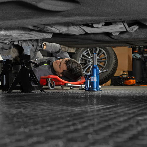 Домкрат гидравлический бутылочный, 3 т, h подъема 188-363 мм, в пластиковом кейсе Stels по ценам производителя в Москве с доставкой по всей России