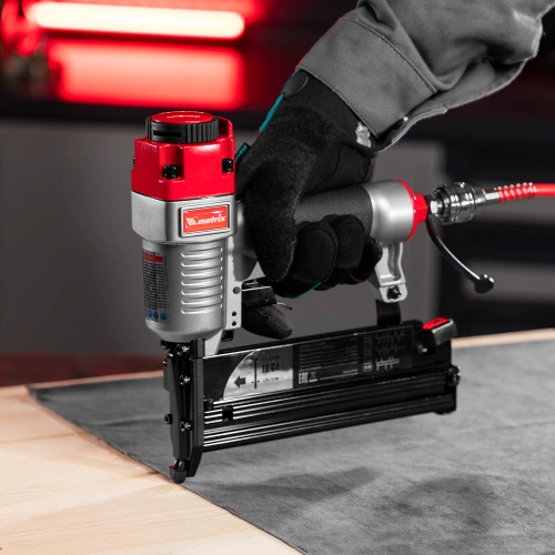 Нейлер-степлер пневматический 3 в 1, с регулировкой глубины забивания, гвозди 18GA, гвозди 16GA, скобы 18 GA Matrix по ценам производителя в Москве с доставкой по всей России