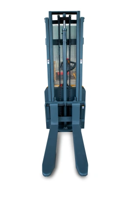 Штабелер самоходный 1,5 т 1,6 м XILIN CDD15K-EN 24/105 В/Ач с раздвижными вилами (с платформой) по ценам производителя в Москве с доставкой по всей России