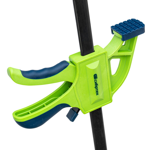 Струбцина F-образная, быстрозажимная, 200 х 70 х 420 мм, пластиковый корпус, фиксатор, двухкомпонентная рукоятка Сибртех по ценам производителя в Москве с доставкой по всей России