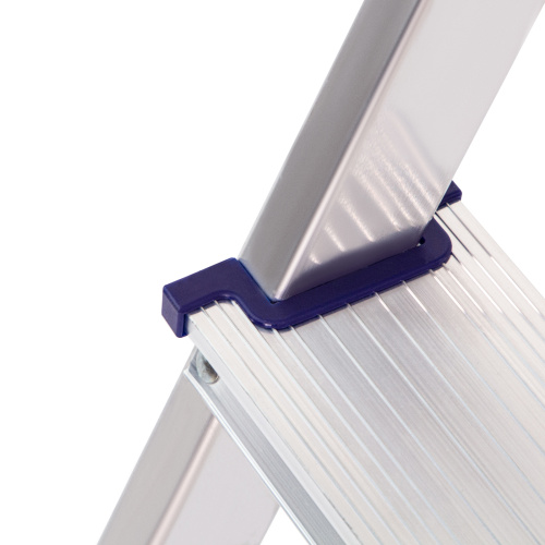 Стремянка усиленная, 4 ступени, алюминиевая, MTX по ценам производителя в Москве с доставкой по всей России