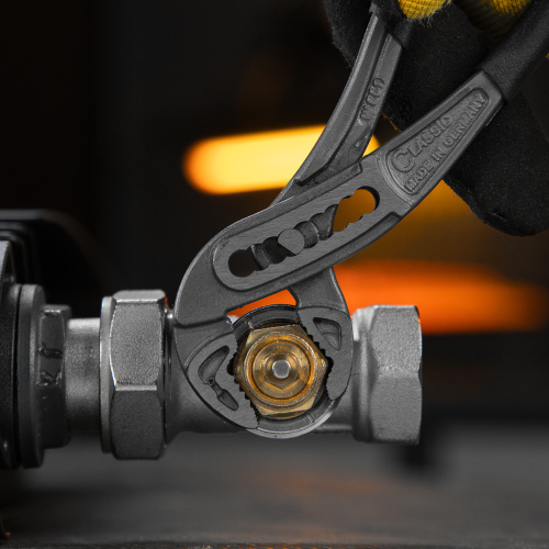 Клещи переставные, обливные рукоятки, 180 мм Denzel по ценам производителя в Москве с доставкой по всей России