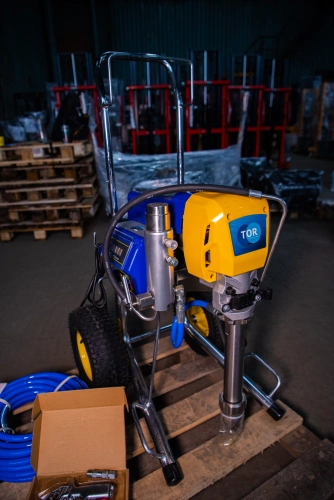 Окрасочный аппарат поршневой 320 бар, 3 кВт,  220 В TOR GD-1095 купить в Москве с доставкой по всей России | ProtosMarket.ru